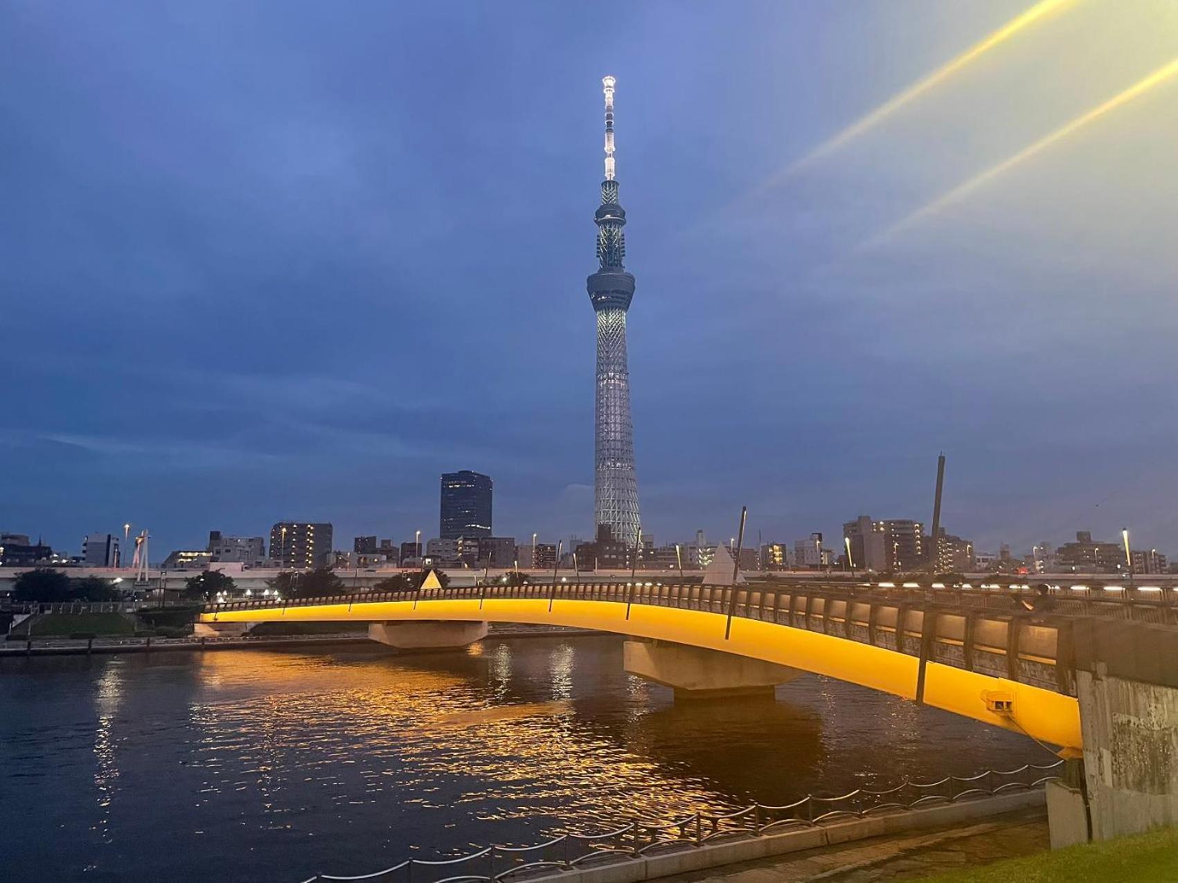 Calum Asakusa Imado Tokyoカルム浅草今戸ツインルーム新築民泊東京浅草隅田川今戸神社近くスカイツリー見えるコンビニコインランドリー近くある浅草駅まで徒歩圏内アクセス便利成田空港羽田空港銀座渋谷東京駅直通 Exterior photo